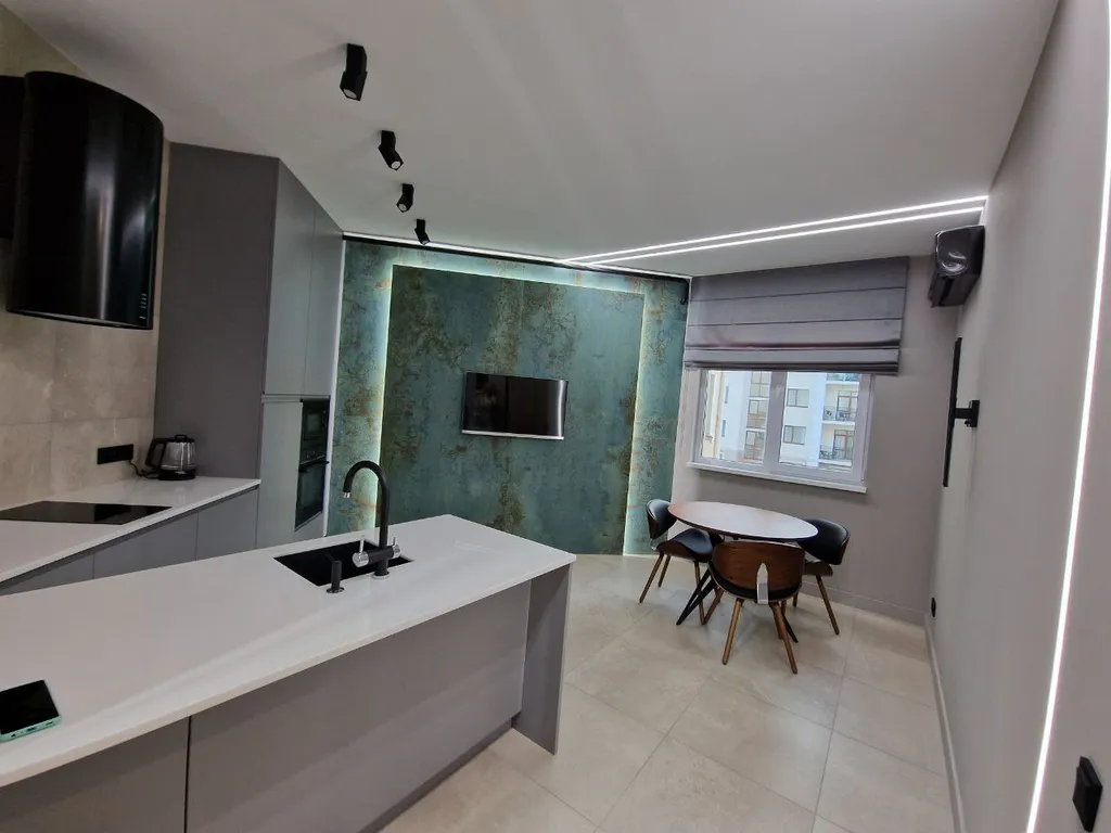 Дизайнерская квартира в элитном комплексе Изумрудный Город