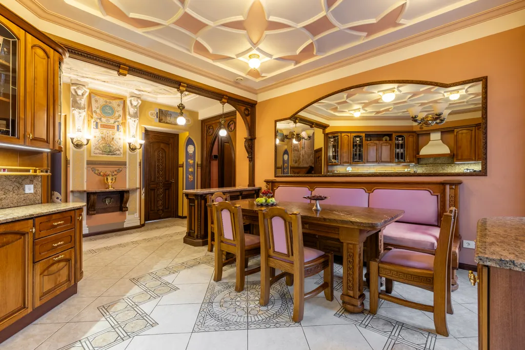 Уникальная видовая квартира в центре