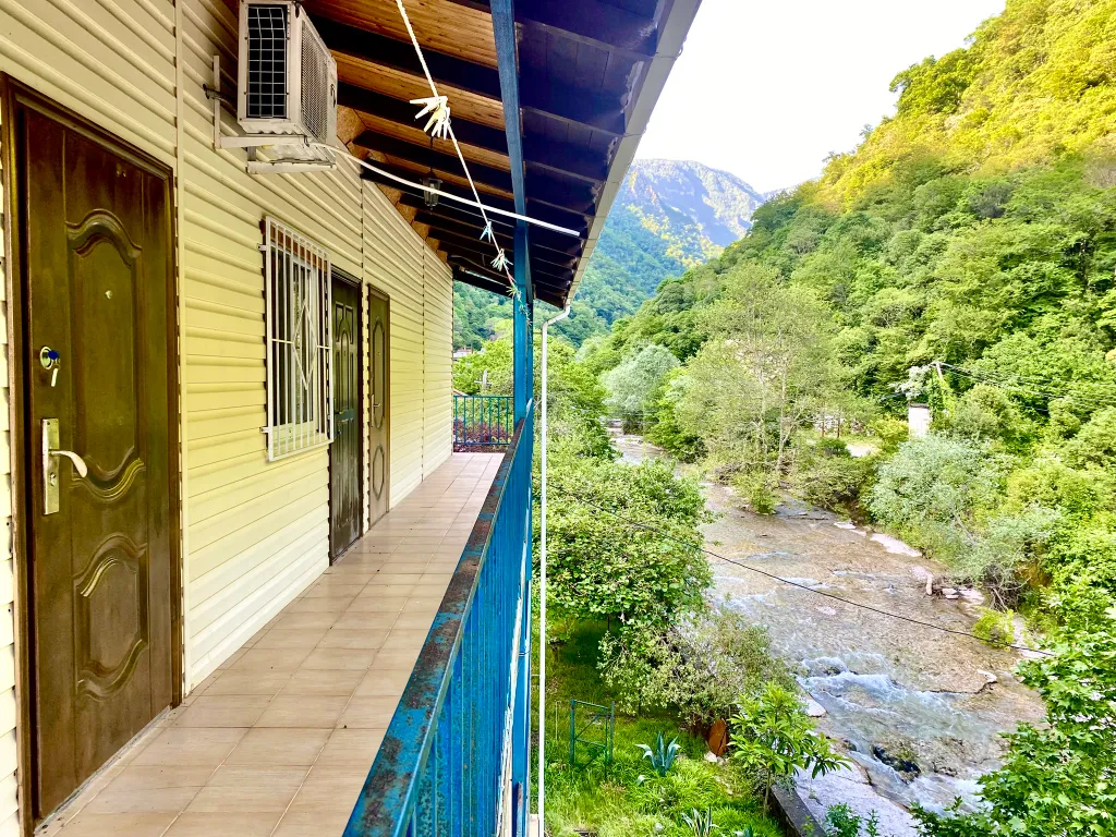 Квартира Квартира Семейный номер улучшенный — Гагра