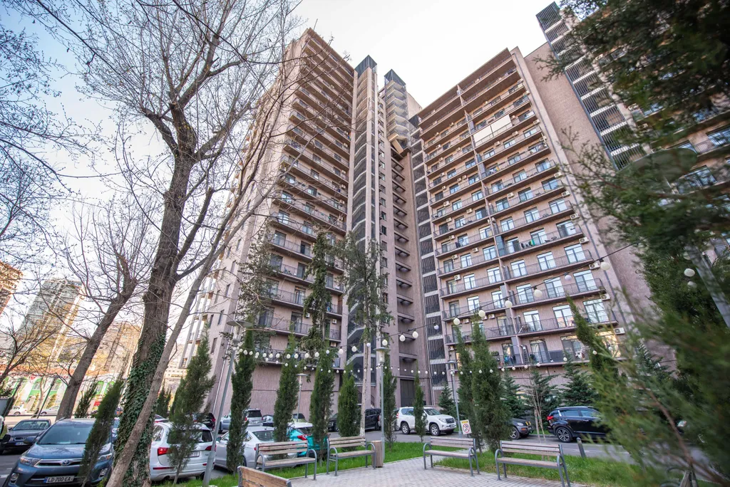 Светлая квартира с прекрасном видом на город и парк