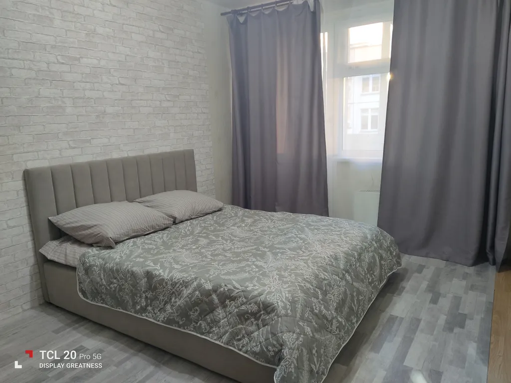 Комната с балконом, под ключ