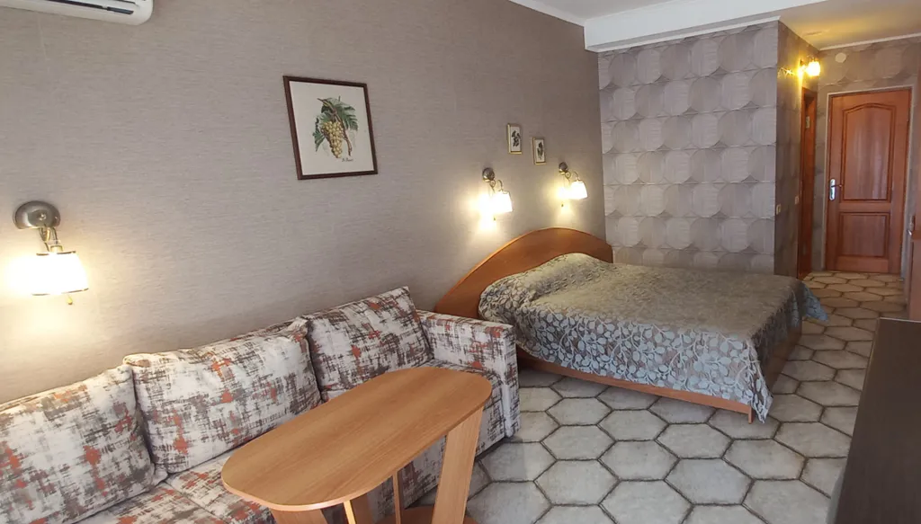 Однокомнатный номер с балконом, видом на море