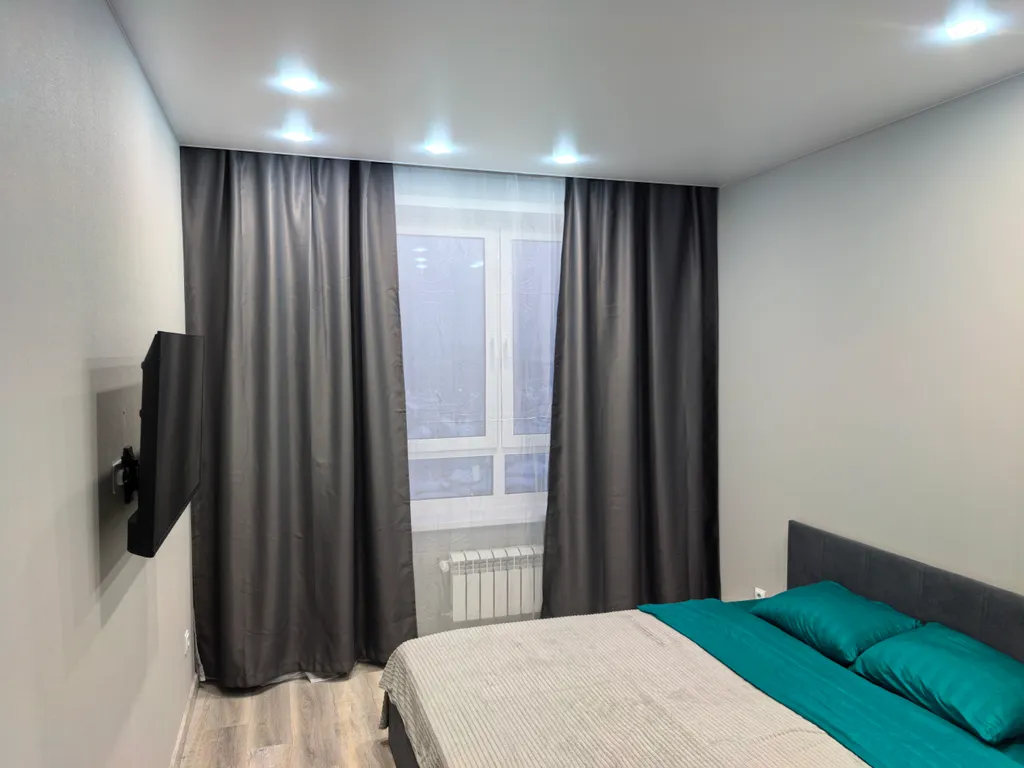 Квартира с новым ремонтом в закрытом ЖК Янтарь