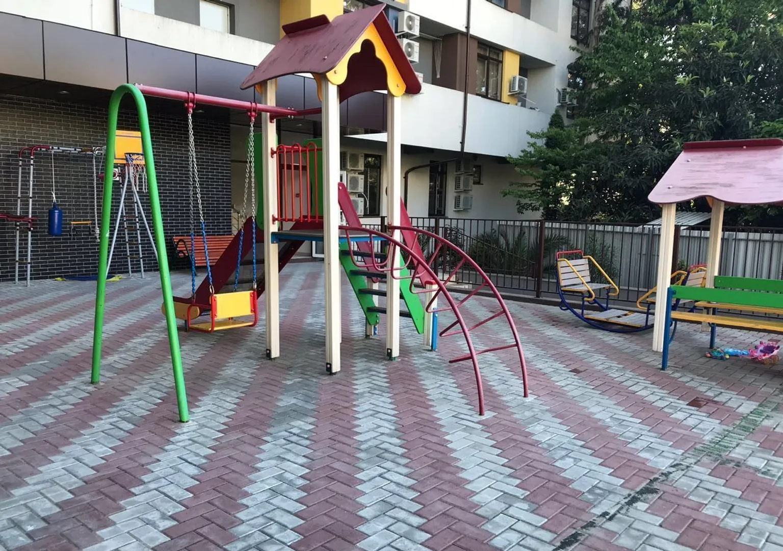 Фото