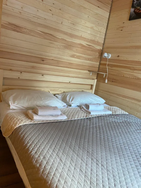 Уютный домик с панорамным видом на лес