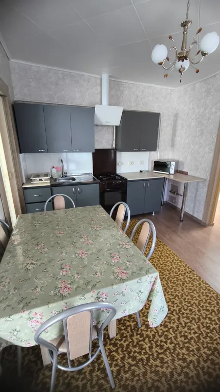 Целый дом, рядом море, центральный рынок и несколько парков