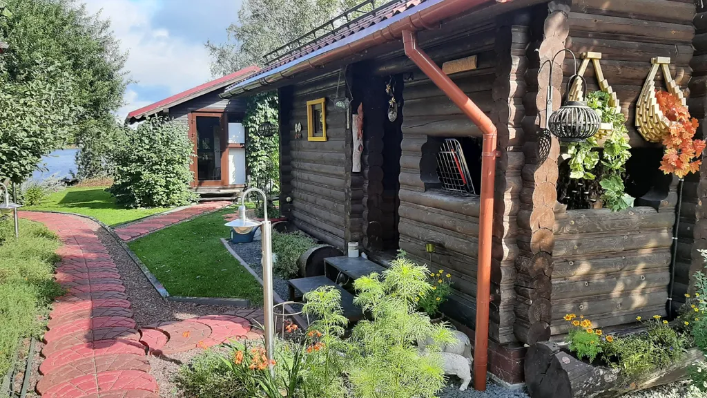 Уютный гостевой домик на берегу реки