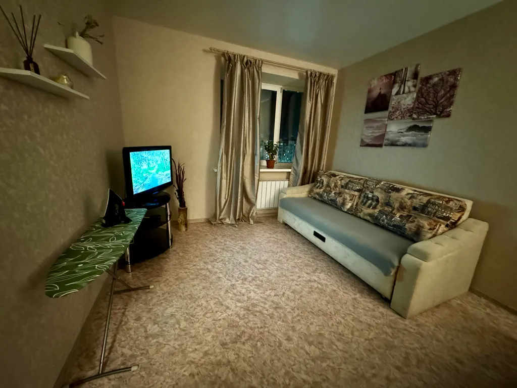 1-комнатная квартира в современном районе ЮГ2, возле поселка Рощинский