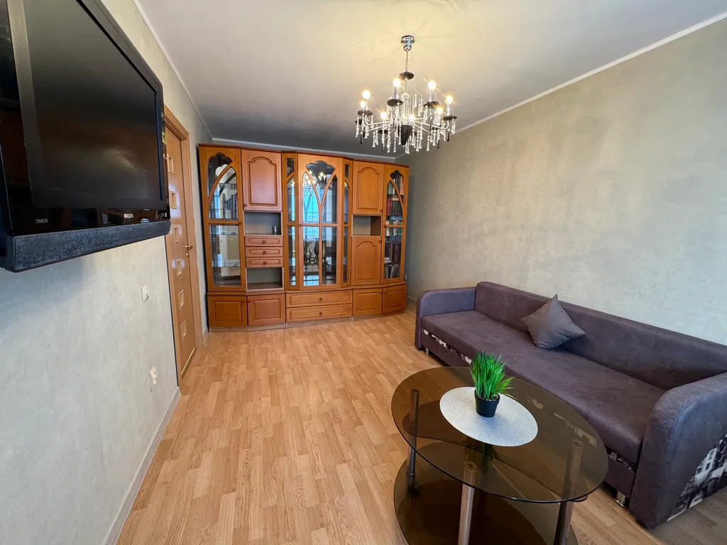 2-комнатная на Дикопольцева