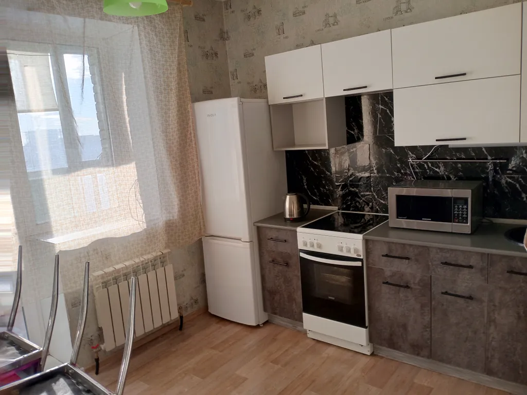 Квартира Квартира возле ТК Лента — Омск