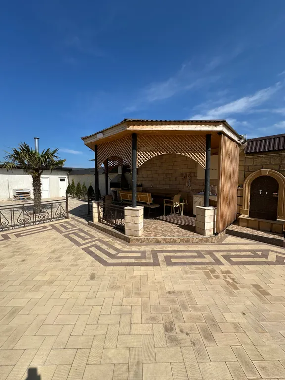 Уютный дом на море