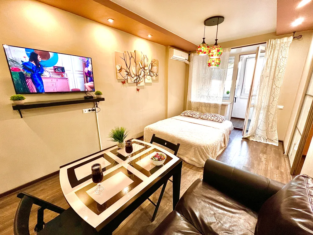 Квартира Квартира Дизайнерская студия на 9 этаже в ЖК Современник рядом с МТЛ-Арена — Самара