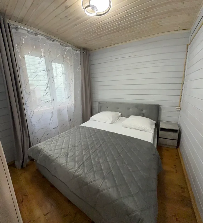 Двухэтажный коттедж на 8 спальных мест