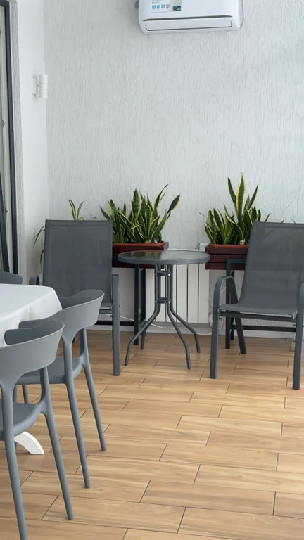 Уютный дом в черте города