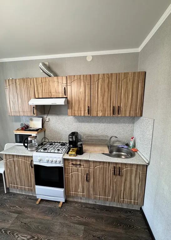 Уютная квартира рядом с аэропортом (5 мест, 15 мин аэропорт, 20 центр)