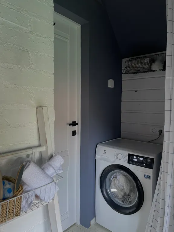 Двухуровневые апартаменты 33/3 house с камином и мангалом