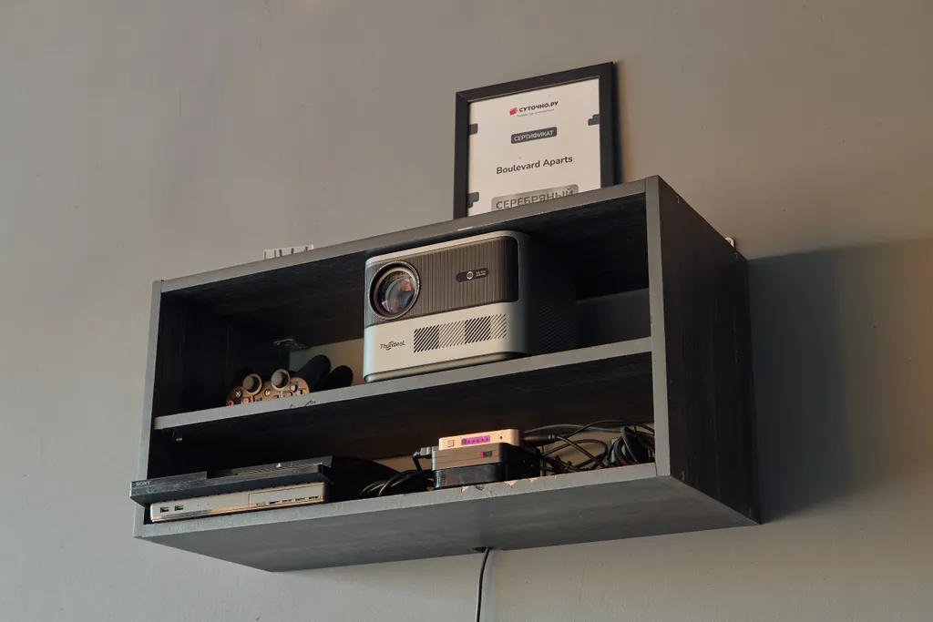 9-местные апартаменты с РSP4/3 c игpами, неонoвой подcветкой