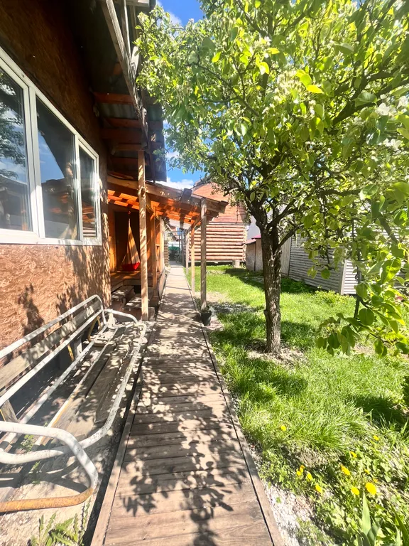 Дом рядом с карьерами