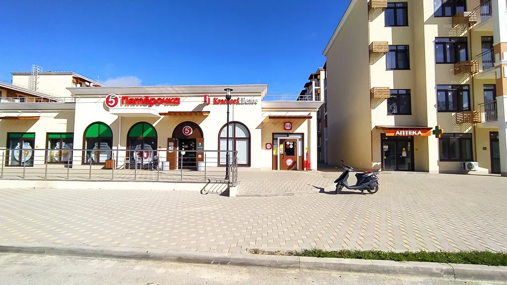 Квартира с видом на бассейн