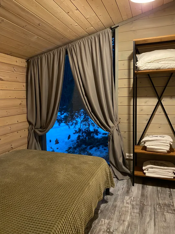 Коттедж 3-комнатный Дом — Стеклянный