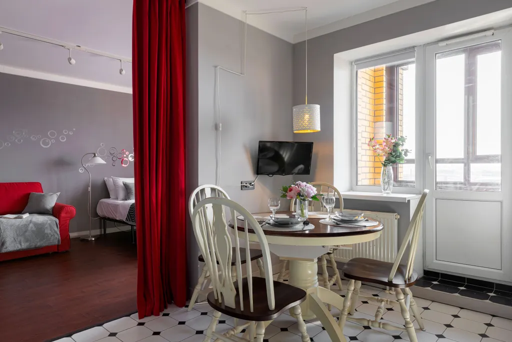 Духкомнатная квартира рядом с метро Электросила