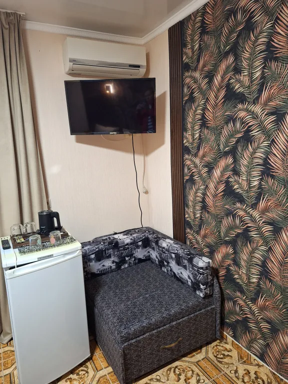 Квартира Квартира Пальма трёхместный комфортный номер с кроватями twin/dbl и одноместным диваном — Геленджик