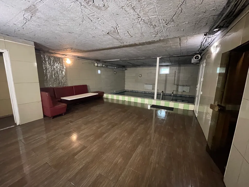 7-комнатный Дом