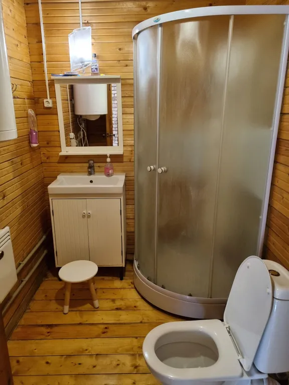 Уютный дом в рядом с лесом