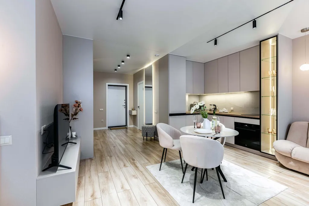 Светлые апартаменты с балконом в Минск мире