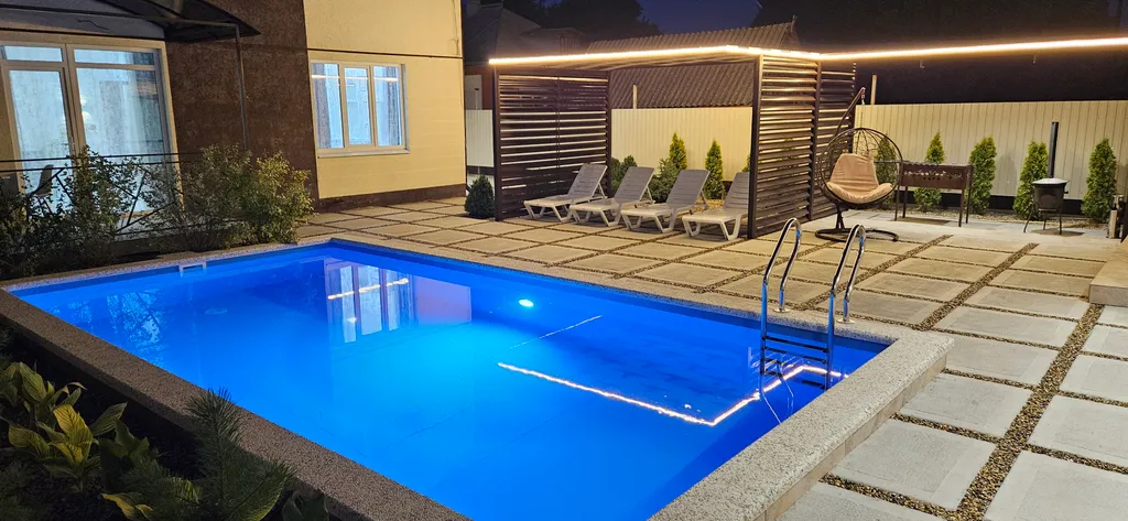 Коттедж Дом с баней и бассейном — Елизаветинская