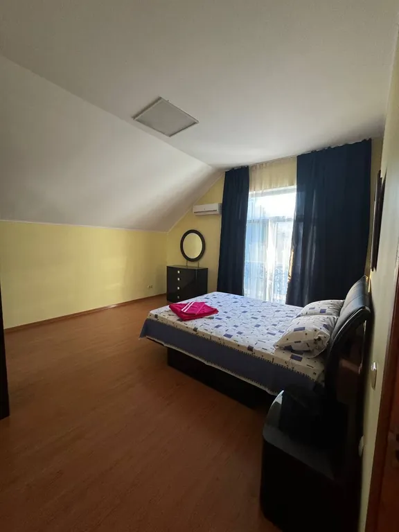 Дом с бассейном