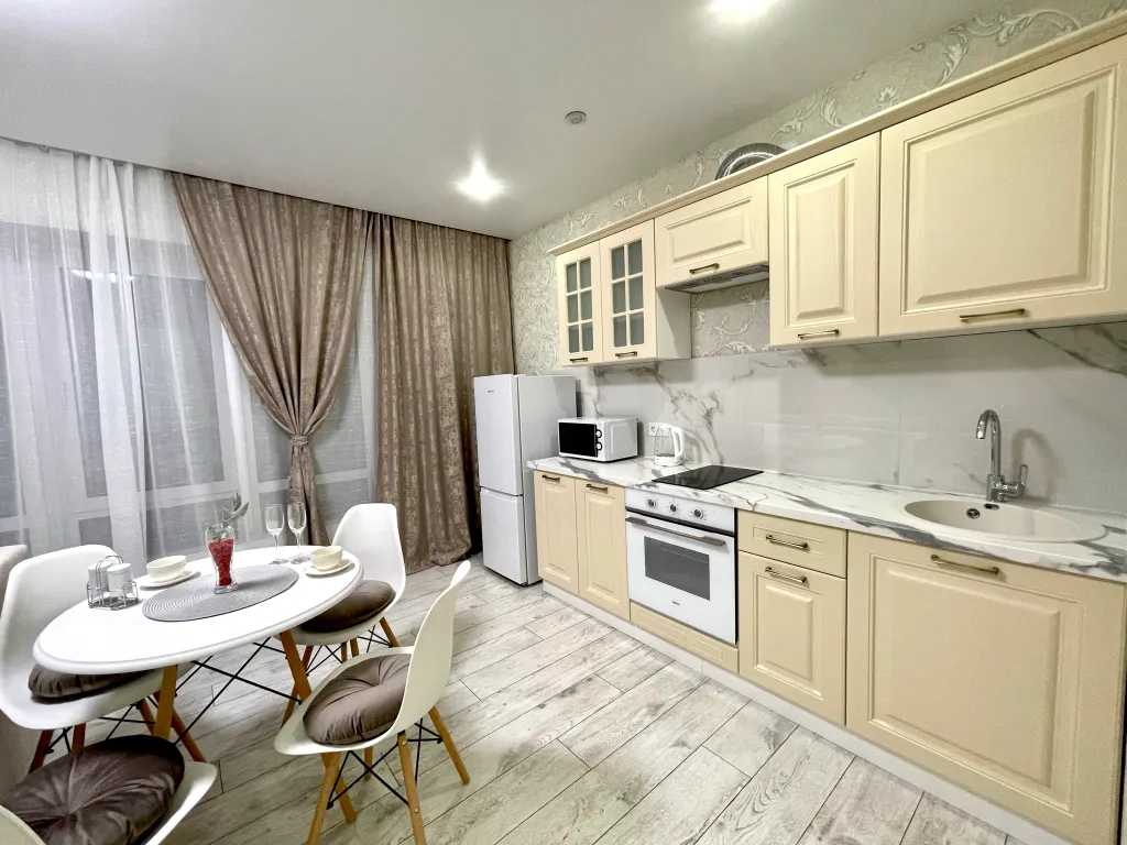 Квартира Квартира возле ТЦ Огни — Барнаул