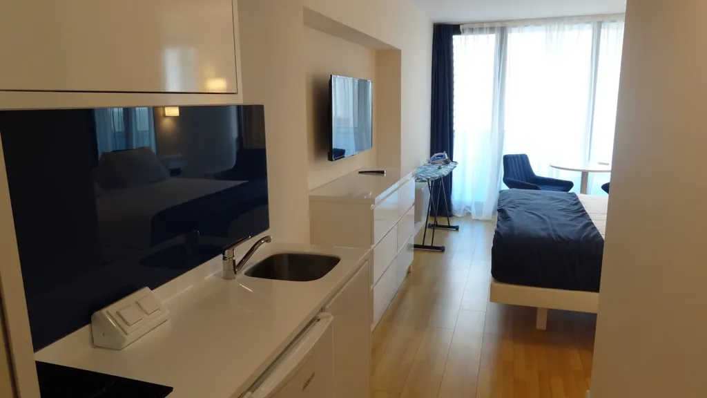 Orbi city 917, 9 этаж