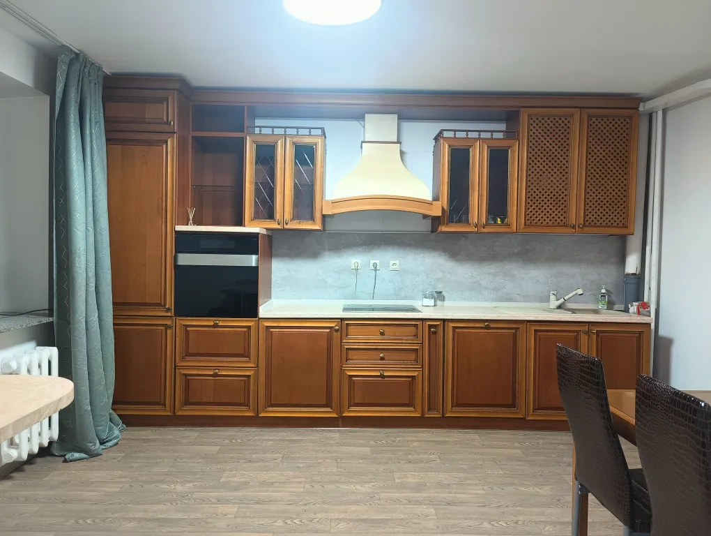 Большая квартира на 10 гостей рядом с автовокзалом