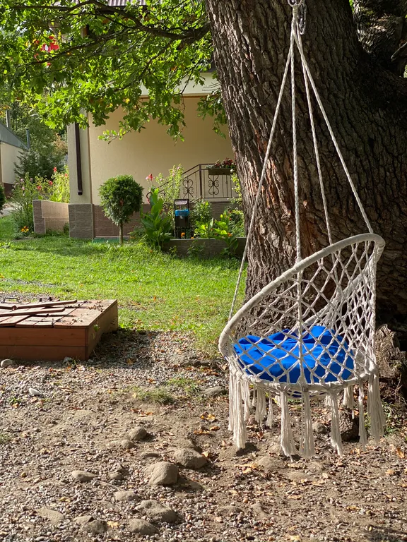 Большой дом у реки в горах с баней и чаном