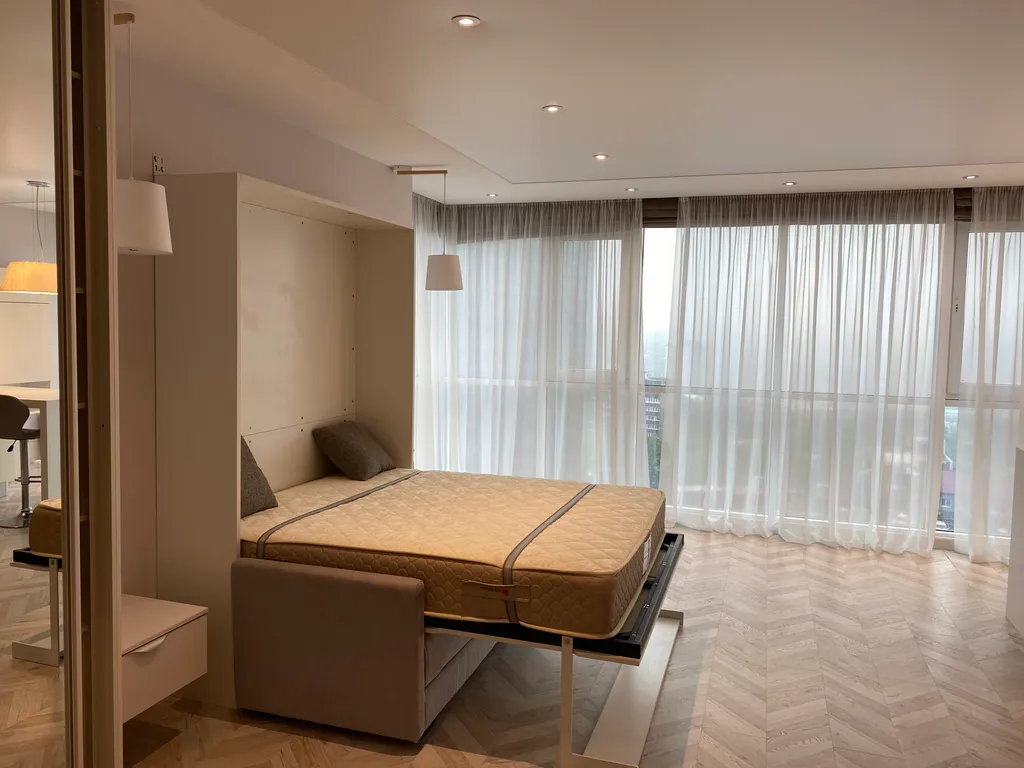 Прекрасная квартира с видом на Русский мост