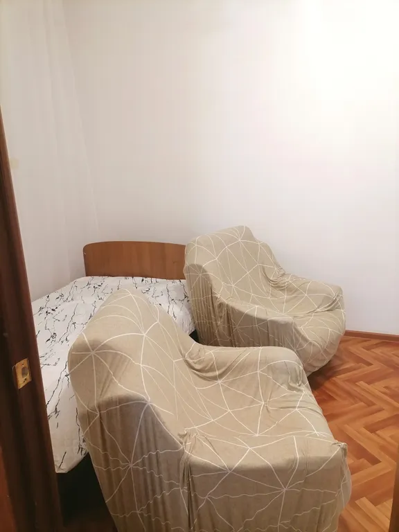 Евродвушка с качелью на берегу Ангары