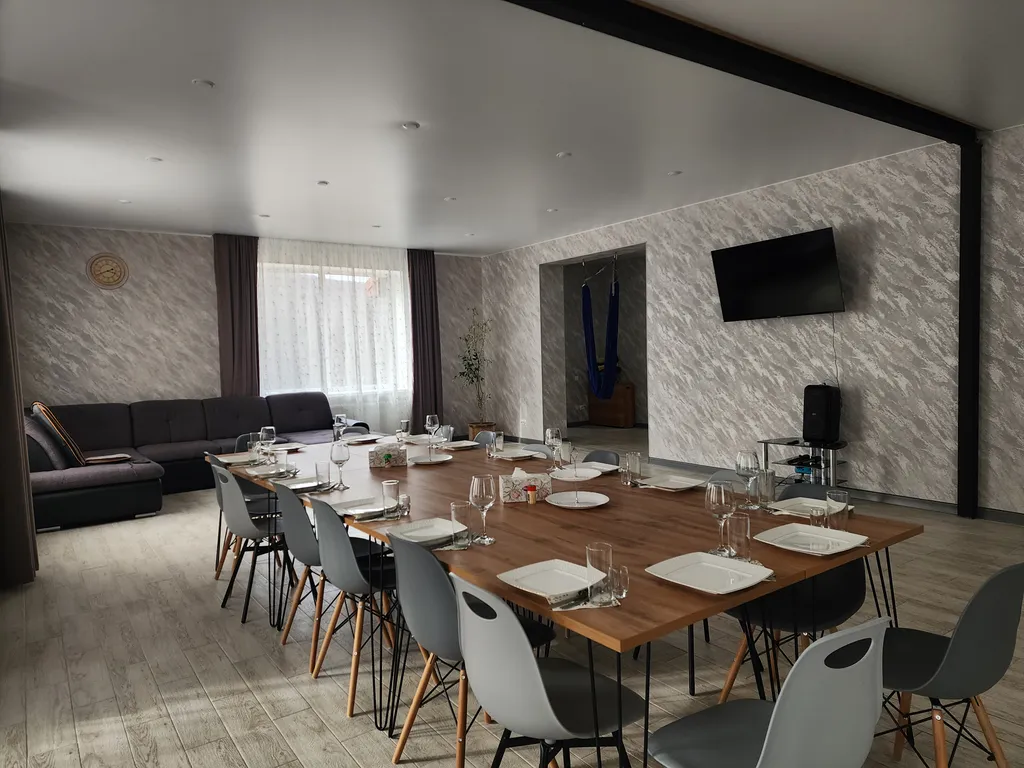 Уютный дом для большой компании