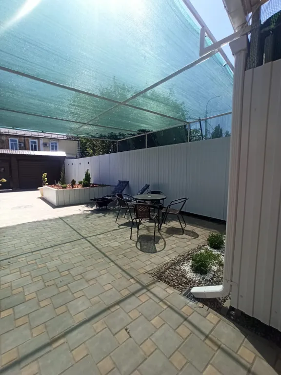 Уютный дом в самом центре города