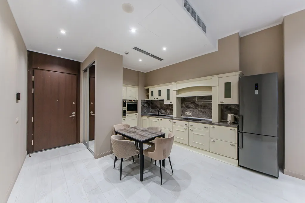 Видовые апартаменты Newa Towers