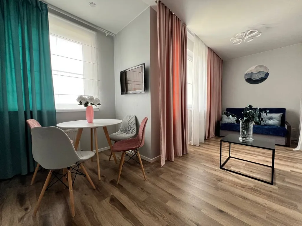 Квартира Квартира Стильная Студия с балконом — Сириус