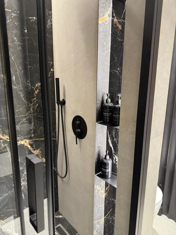 Новогодние дизайнерские апартаменты в центре Ижевска