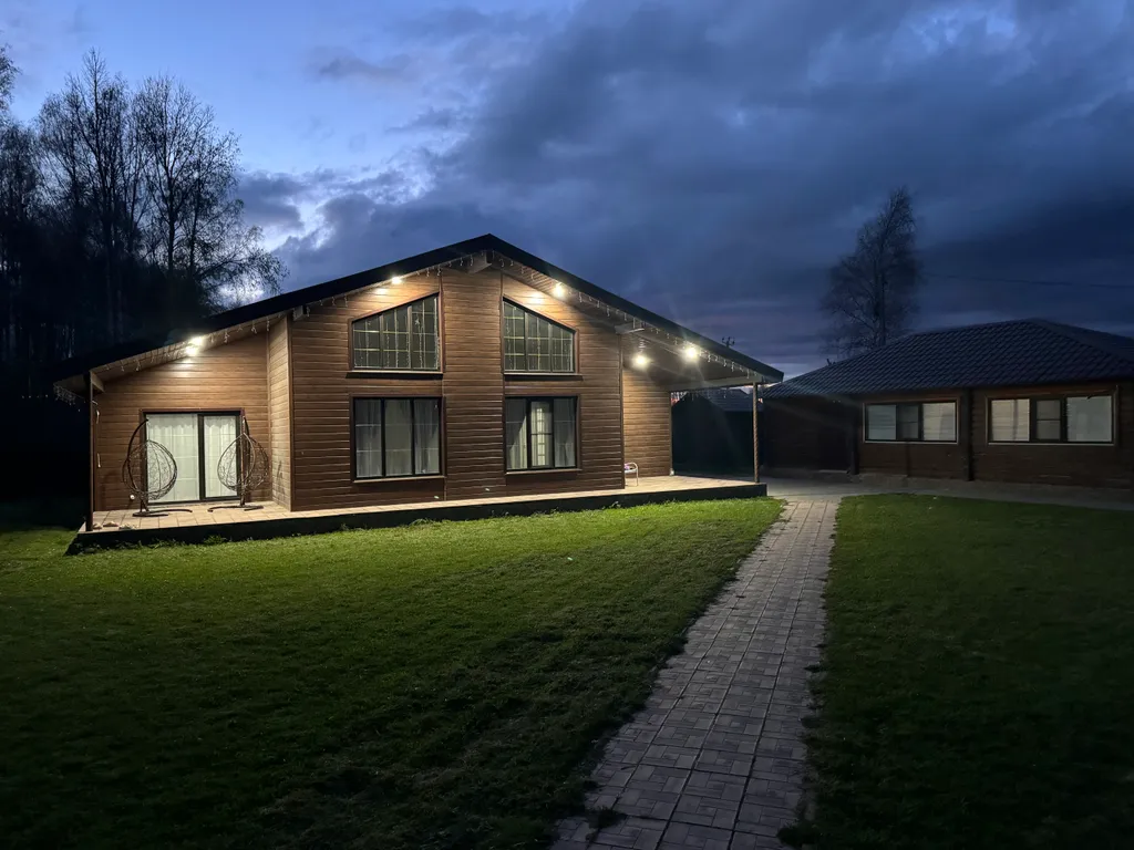 Дом на берегу реки Солоница