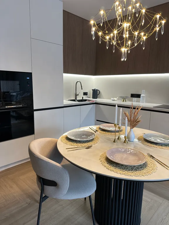 Современные и уютные апартаменты в центре рядом с парком и рекой