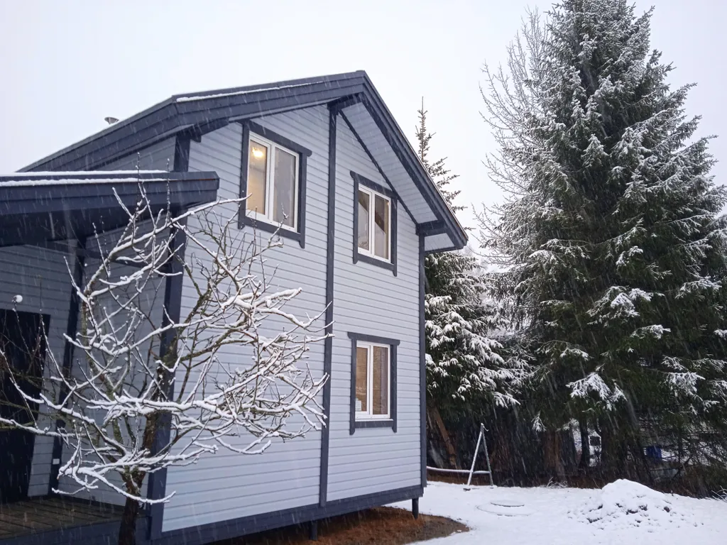 Уютный новый дом рядом с озером и рекой, баня бесплатно