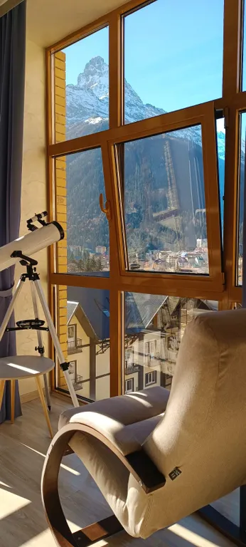 Апартаменты с восхитительными панорамными видами на вершины Домбая