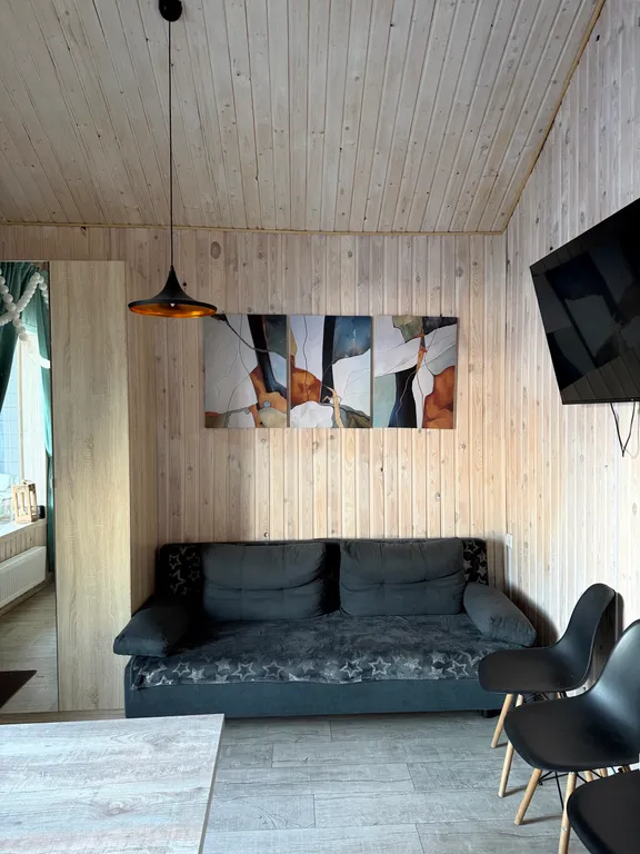 Дом с видом на озеро рядом с Ладожскими шхерами