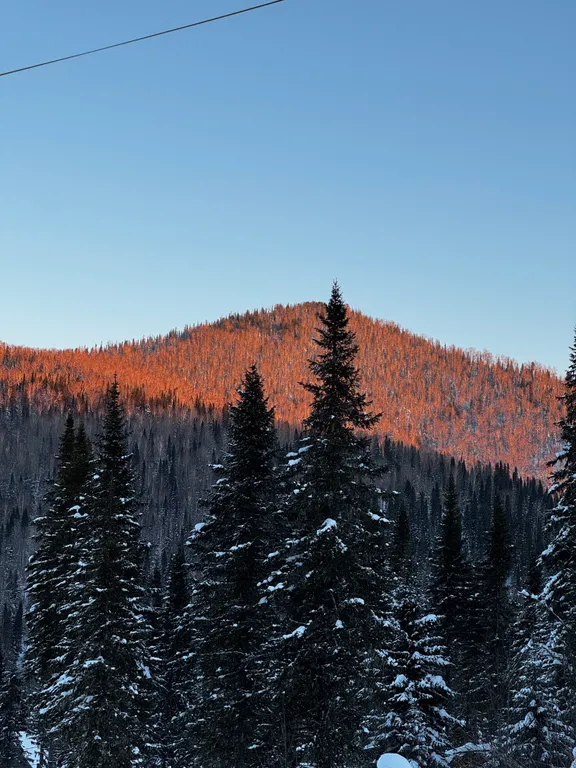 Коттедж Уютный домик с видом на горы — Шерегеш