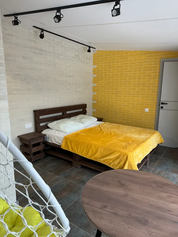 Квартира Комната с панорамными окнами с видом на горы — Шерегеш