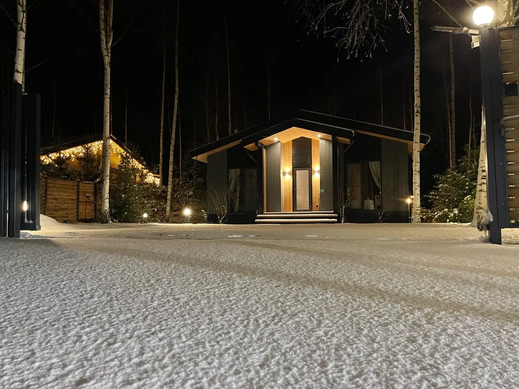 Домик с видом на лес